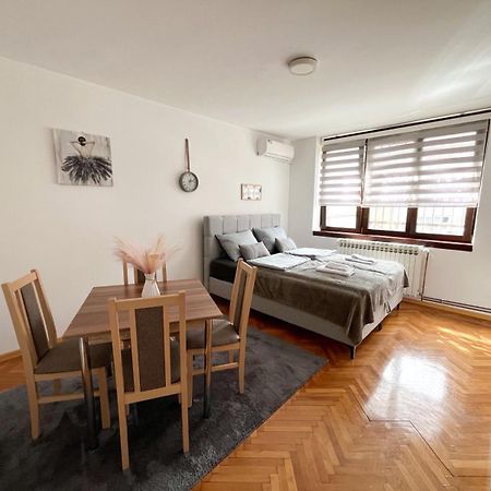 Nejra Apartment Сараево Екстериор снимка